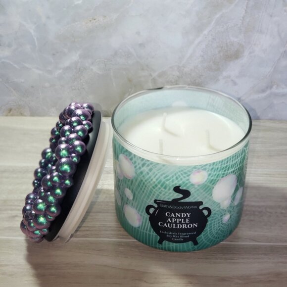 🆕Bath & Body Works Candy Apple Cauldron 3 Wick Candle - Picture 3 of 5